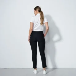 Magic 32 Svart-Daily Sports Outlet