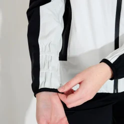 W Pitch 37.5 Technology-Abacus Best