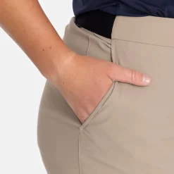 W Player Shorts-Peak Performance Best